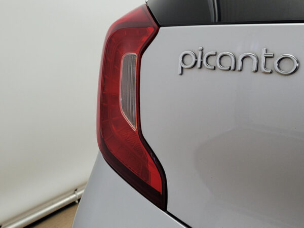 Kia Picanto occasion Grijs bij ALJ Auto in Zeeland 7