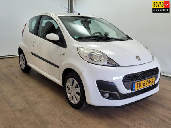 Peugeot 107 wit 2013