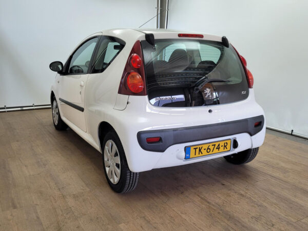 Peugeot 107 occasion Wit bij ALJ Auto in Zeeland 5