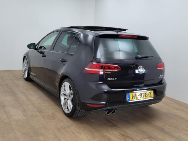 Volkswagen Golf occasion Zwart bij ALJ Auto in Zeeland 8