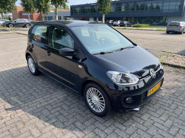 Volkswagen up! occasion Zwart bij ALJ Auto in Zeeland 2