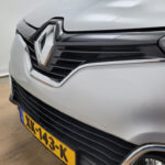 Renault Captur occasion Grijs bij ALJ Auto in Zeeland 39