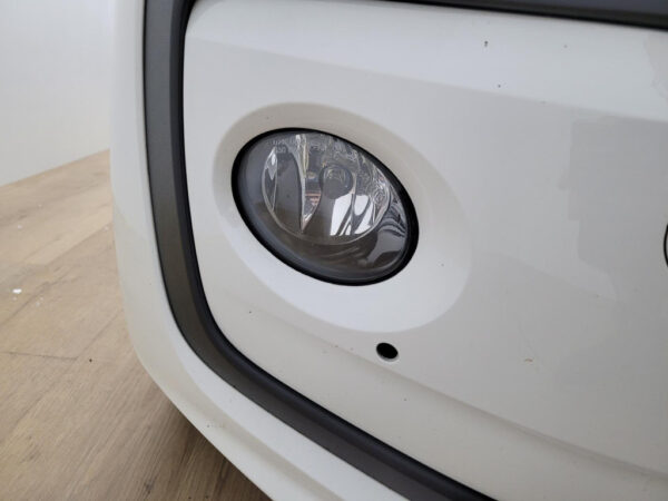 Volkswagen up! occasion Wit bij ALJ Auto in Zeeland 35