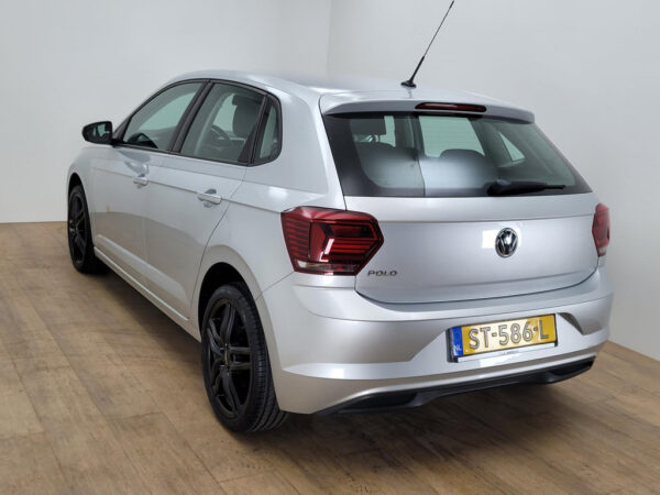 Volkswagen Polo occasion Grijs bij ALJ Auto in Zeeland 4