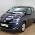 Toyota Aygo occasion Grijs bij ALJ Auto in Zeeland 4