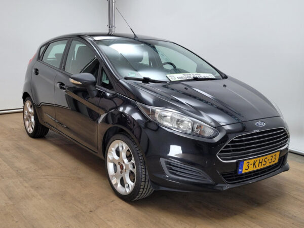 Ford Fiesta occasion Zwart bij ALJ Auto in Zeeland 5