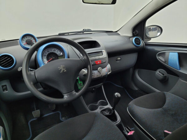 Peugeot 107 occasion Grijs bij ALJ Auto in Zeeland 9