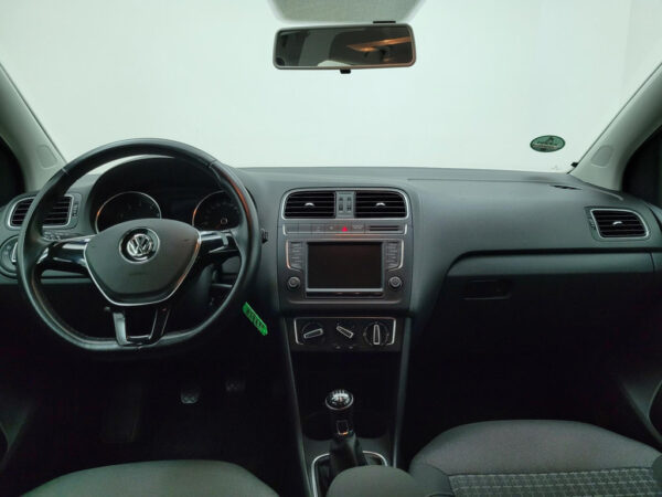 Volkswagen Polo occasion Zwart bij ALJ Auto in Zeeland 13