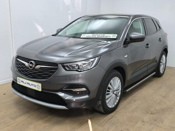 Opel Grandland X occasion Grijs bij ALJ Auto in Zeeland 3