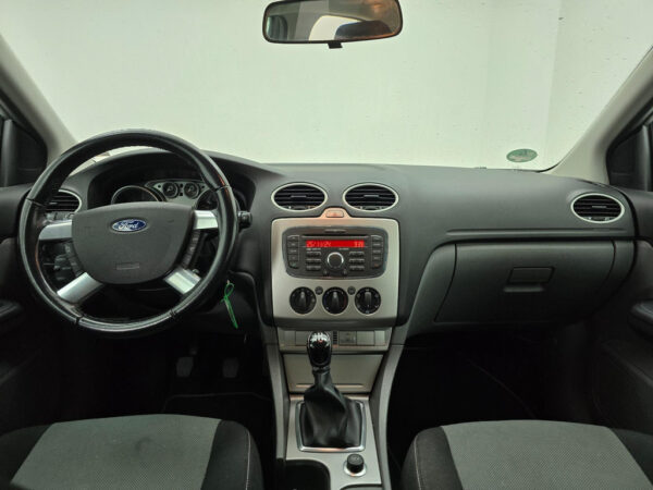 Ford Focus occasion Grijs bij ALJ Auto in Zeeland 13