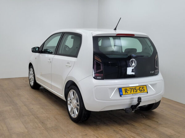 Volkswagen up! occasion Wit bij ALJ Auto in Zeeland 4