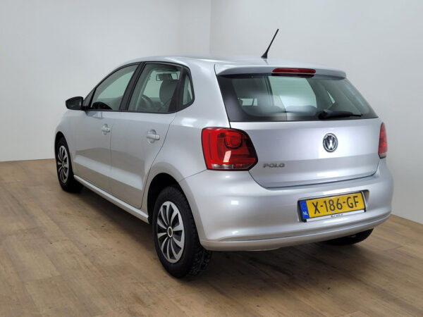 Volkswagen Polo occasion Grijs bij ALJ Auto in Zeeland 4