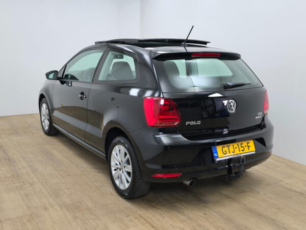 Volkswagen Polo occasion Zwart bij ALJ Auto in Zeeland 5