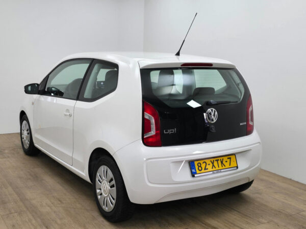 Volkswagen up! occasion Wit bij ALJ Auto in Zeeland 4