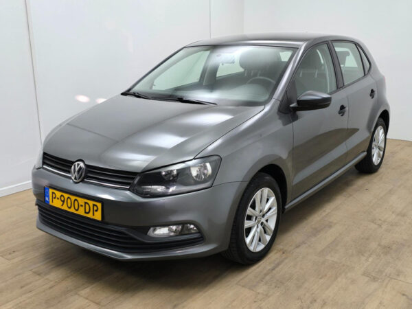 Volkswagen Polo occasion Grijs bij ALJ Auto in Zeeland 3