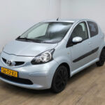 Toyota Aygo occasion Blauw bij ALJ Auto in Zeeland 3