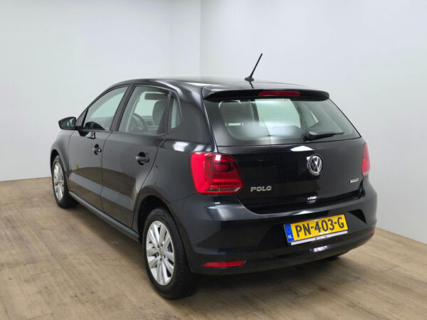 Volkswagen Polo occasion Zwart bij ALJ Auto in Zeeland 4