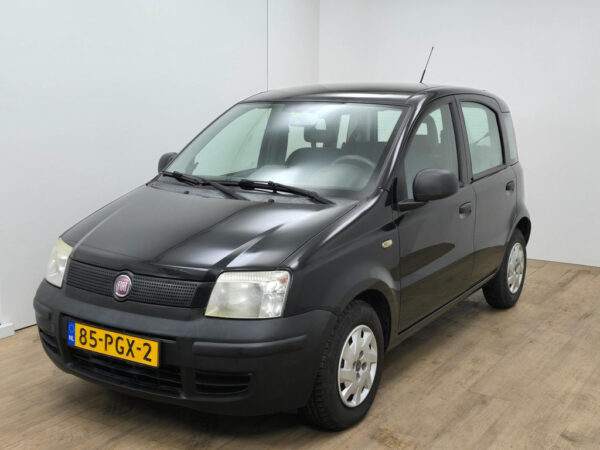 Fiat Panda occasion Zwart bij ALJ Auto in Zeeland 1