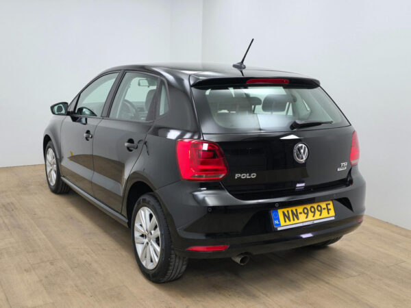 Volkswagen Polo occasion Zwart bij ALJ Auto in Zeeland 4