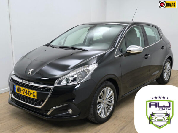 Peugeot 208 occasion Zwart bij ALJ Auto in Zeeland 1