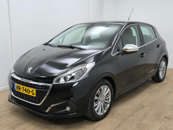 Peugeot 208 occasion Zwart bij ALJ Auto in Zeeland 3