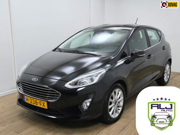 Ford Fiesta occasion Zwart bij ALJ Auto in Zeeland 1